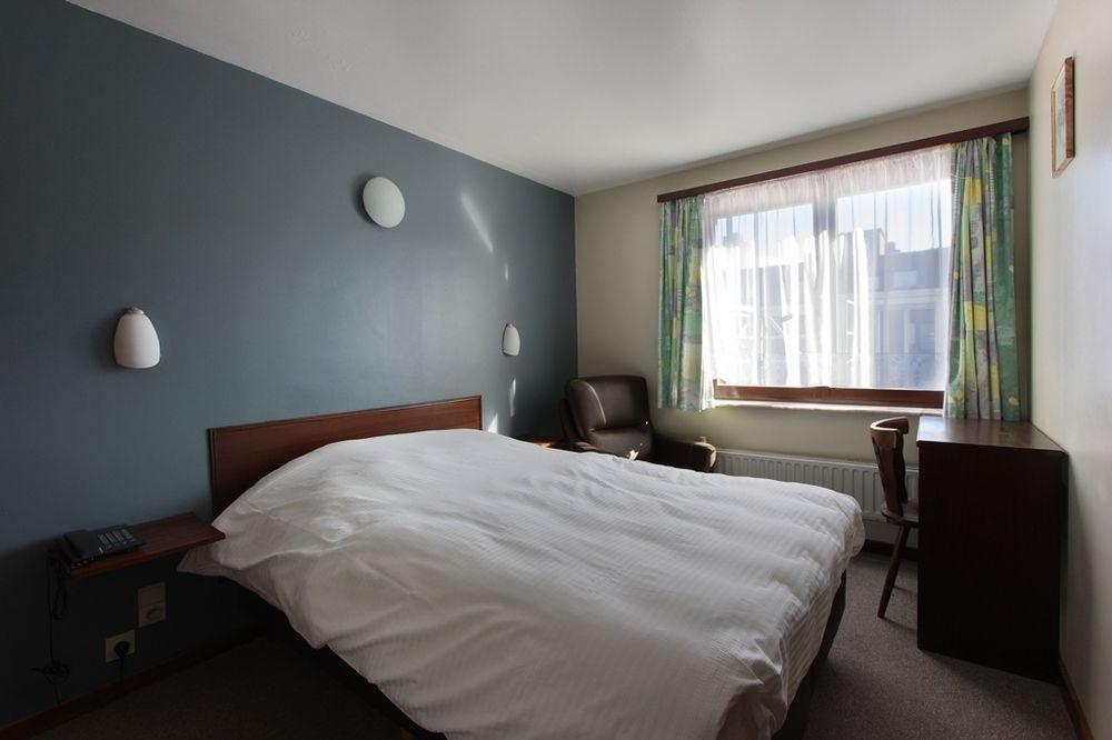 Hotel Uilenspiegel Nieuwpoort Esterno foto